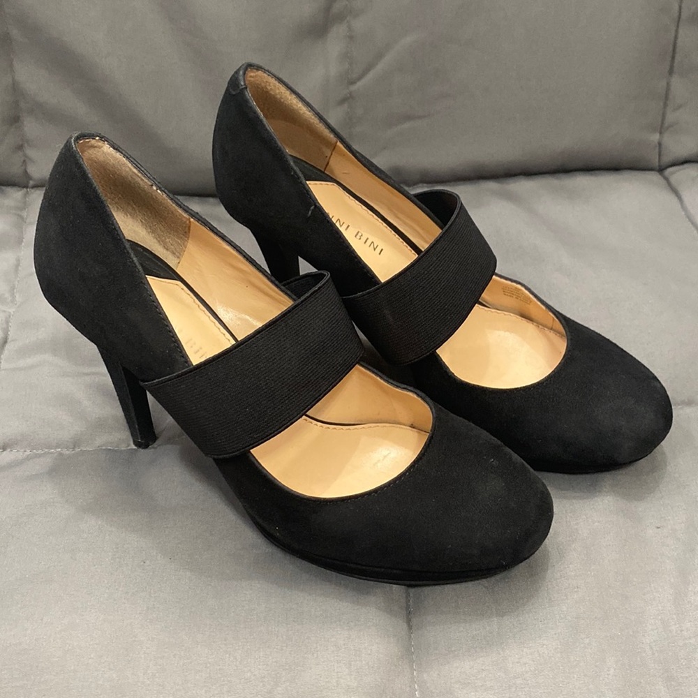 Gianni Bini black suede 4 inch heels with platform sz 8